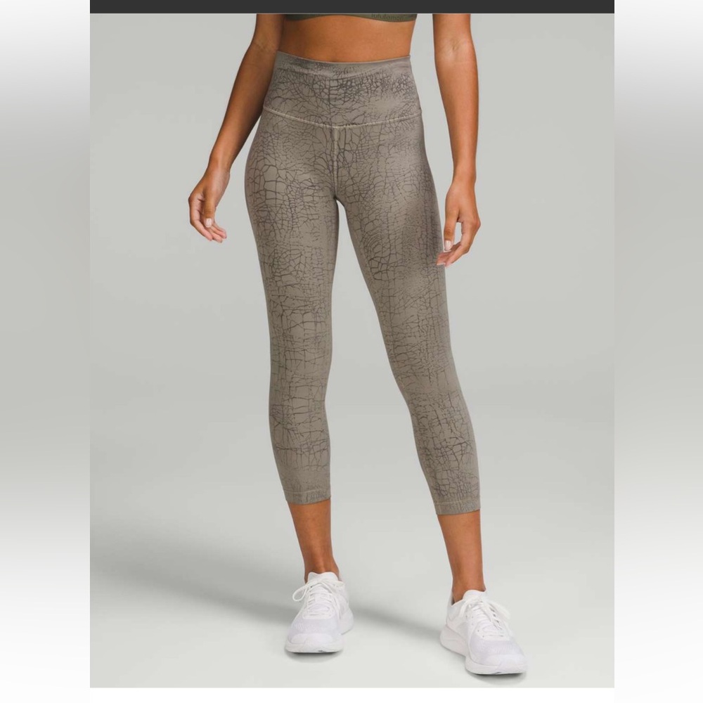 Lululemon Wunder Train High-Rise Tight 25"